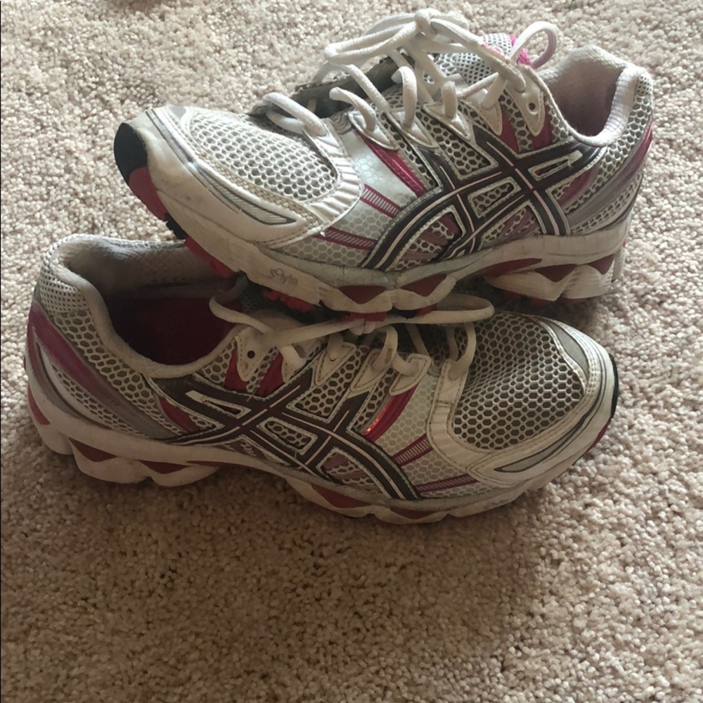 Sneakers